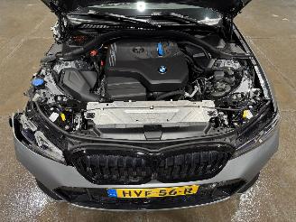 BMW 3-serie 330e 135kW Automaat Pano picture 26