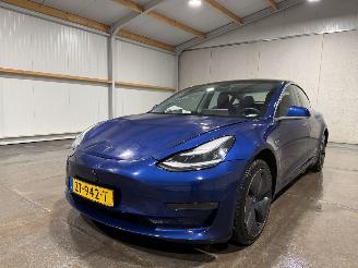 Tesla Model 3 60kWh Standard 175kW RWD Plus picture 24