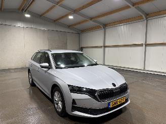 Skoda Octavia 1.5TSI MHEV 85kW Automaat Business Edition picture 3
