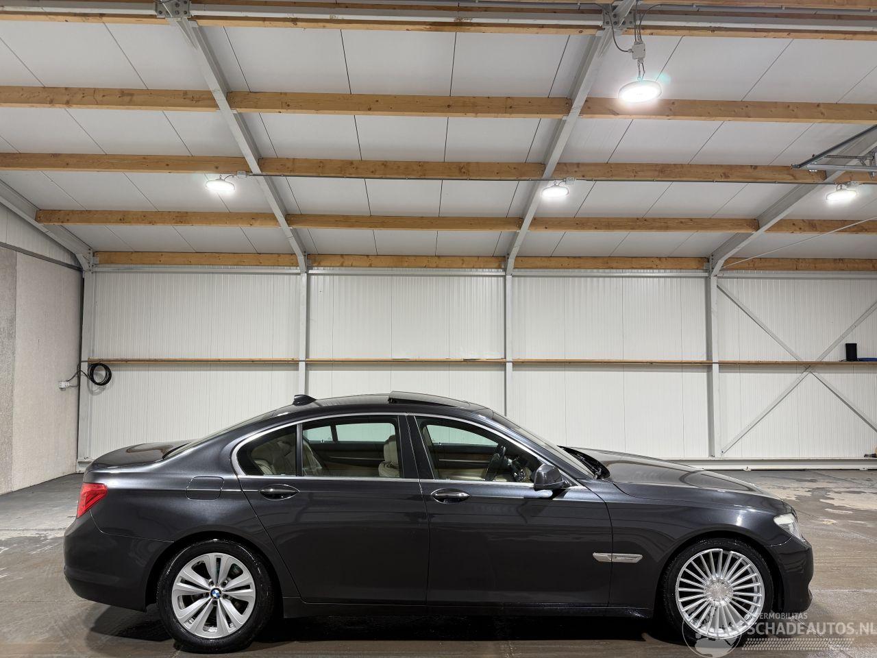 BMW 7-serie 740i 240kW Automaat Schuifkantel Executive