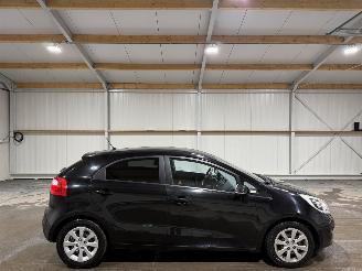Vaurioauto  passenger cars Kia Rio 1.2CVVT 63kW Plus Pack 2012/4