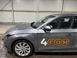 Skoda Octavia 1.4TSI iV PHEV 110kW Automaat picture 16