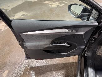 Skoda Enyaq iV60 60kWh 132kW picture 32