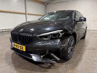 BMW 1-serie 118i 103kW Automaat High Executive Edition Schuifdak picture 25