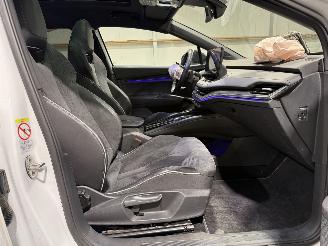 Skoda Enyaq iV60 60kWh 132kW SPORTLINE picture 32