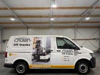 krockskadad bil bedrijf Volkswagen Transporter 2.0TDI 75kW Highline 2019/2