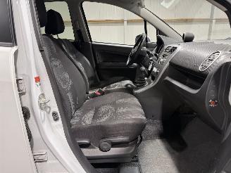 Opel Agila 1.0 48kW Edition Airco picture 17