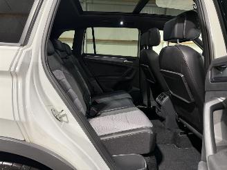 Volkswagen Tiguan 1.5TSI 110kW Automaat ACT HighLine Bussines R  Panoramadak picture 18
