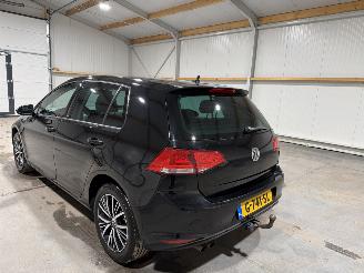 Volkswagen Golf 1.4TSI 92kW Connected Series picture 12