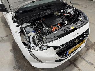 Peugeot e-208 EV 50kWh 100kW Active picture 27