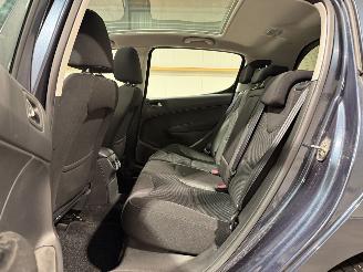 Peugeot 308 1.6VTi 88kW Clima Première picture 20