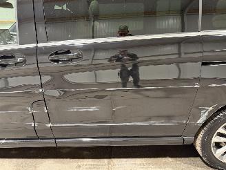 Mercedes EQV 300 90kWh 150kW Avantgarde Burmester Volleder picture 34