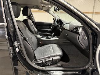 BMW 3-serie 318i 100kW Automaat Luxury Edition picture 21