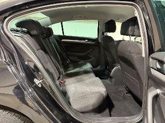 Volkswagen Passat 1.5TSI 110kW Camera Elegance picture 21