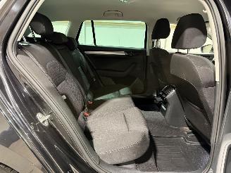 Skoda Superb 1.6TDI 88kW Automaat Style Business picture 22