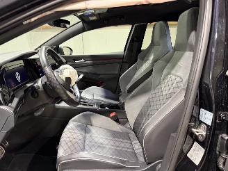 Volkswagen Golf 1.5 eTSI 110kW Aut  R-Line Pano picture 30