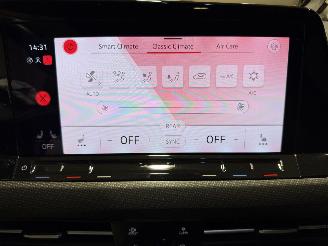 Volkswagen Golf 1.5 eTSI 110kW Aut  R-Line Pano picture 36