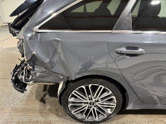 Kia Ceed 1.5T-GDi 103kW Automaat Pano GT-PlusLine picture 16