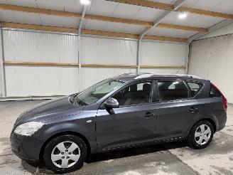 Kia Cee d 1.4 80kW X-Tra ISG Airco picture 9