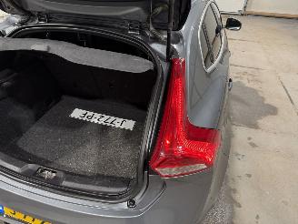 Volvo V-40 2.0T2 90kW Clima Camera Inscription picture 36