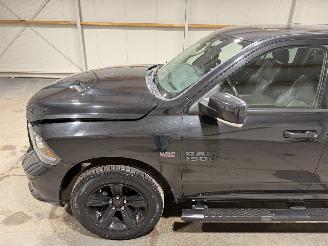 Dodge Ram 1500 5.7V8 295kW Automaat Schuifkantel 4x4 Quad Cab Laramie picture 19