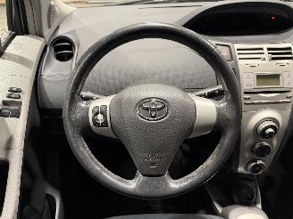 Toyota Yaris 1.3VVTi 64kW Automaat Airco Sol MMT picture 27