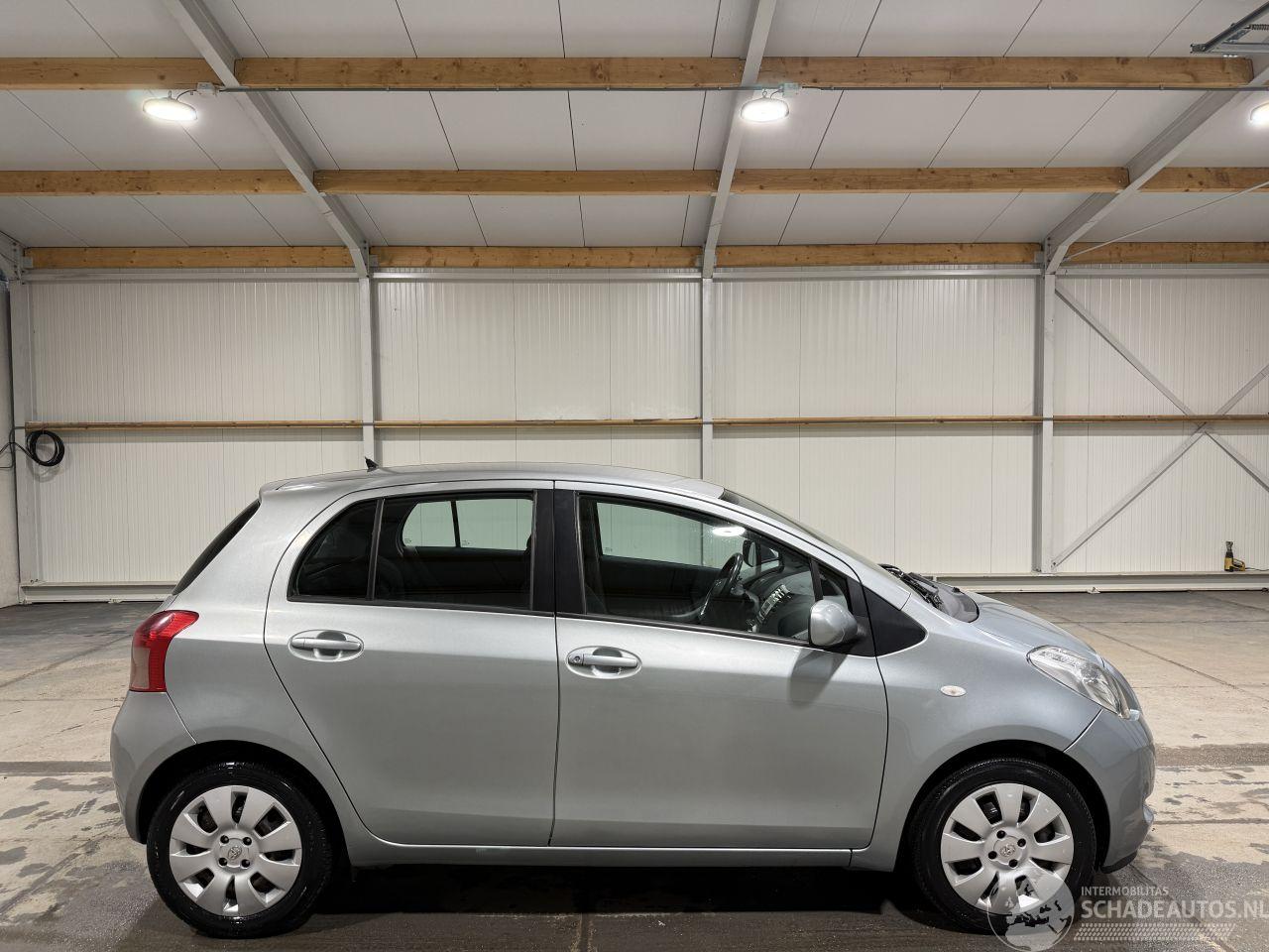 Toyota Yaris 1.3VVTi 64kW Automaat Airco Sol MMT
