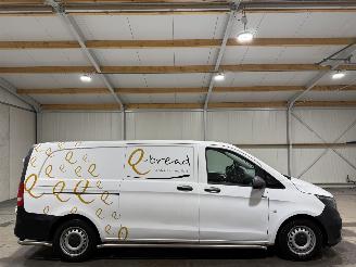 skadebil bedrijf Mercedes Vito 110CDI 75kW  Koelwagen  Extra Lang 2020/10