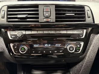 BMW 3-serie 320i 135kW Automaat Schuifkantel M Sport Edition picture 37