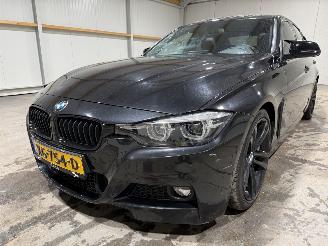 BMW 3-serie 320i 135kW Automaat Schuifkantel M Sport Edition picture 24