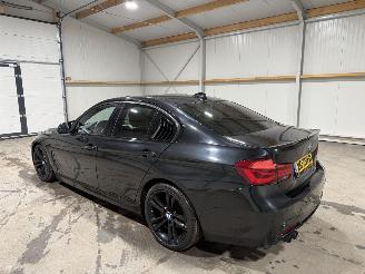 BMW 3-serie 320i 135kW Automaat Schuifkantel M Sport Edition picture 11
