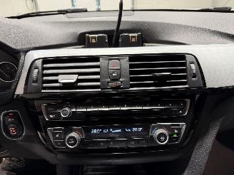 BMW 3-serie 330i 185kW Automaat High Executive picture 24