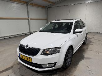 Skoda Octavia 1.6TDI 81kW Automaat GreenTech Edition BusinessLine Pano picture 10