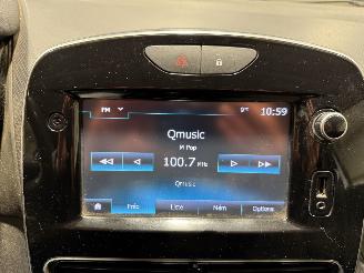 Renault Clio 1.5dCi 66kW Ecoleader Limited picture 17