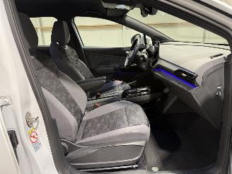Volkswagen ID.4 77kWh 150kW Pro picture 37