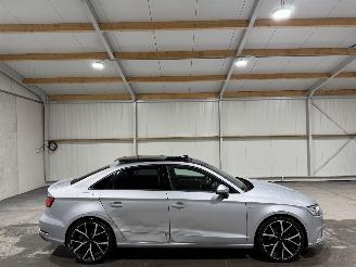 skadebil auto Audi A3 LIMOUSINE 1.0TFSI 85kW Automaat Sport Pano Lease Edition 2017/2
