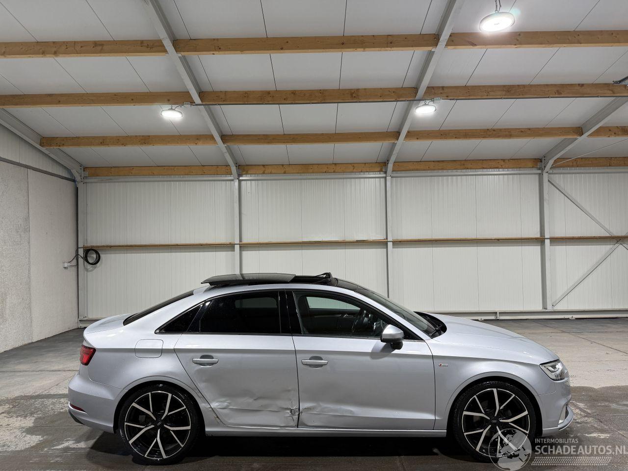 Audi A3 LIMOUSINE 1.0TFSI 85kW Automaat Sport Pano Lease Edition