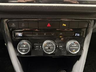 Volkswagen T-Roc 1.0TSI 85kW Sport picture 35