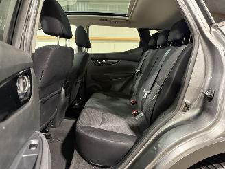 Nissan Qashqai 1.2 85kW Automaat Pano N-Connecta picture 20