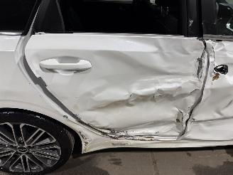 Kia Ceed 1.5T-GDI 103kW Automaat Pano GT-Plusline picture 21