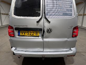 Volkswagen Transporter 2.0TDI 103kW DC Highline picture 30