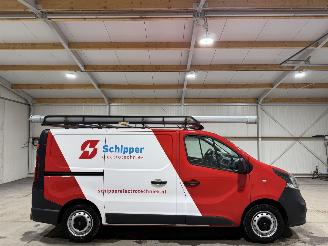 Vaurioauto  passenger cars Opel Vivaro 1.6CDTI 70kW Airco Cruise Edition 2018/3