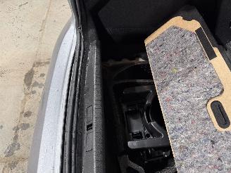 Peugeot 208 1.2PT 55kW Airco Camera Style picture 41