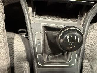 Volkswagen Golf 1.6TDI 85kW Clima Navi Comfortline picture 20