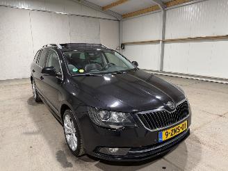 Skoda Superb 2.0TDI 103kW Automaat Pano Elegance Business picture 3