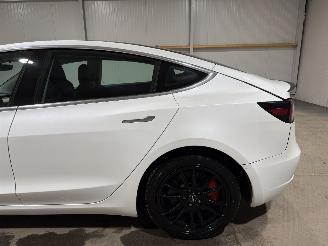 Tesla Model 3 75kWh 340kW AWD Performance picture 13