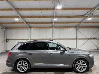 damaged passenger cars Audi Q7 3.0TDI 160kW Ultra Quattro Pro Line S 7Persoons 2016/6