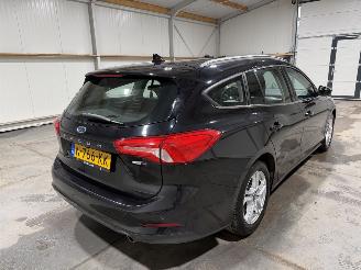 Ford Focus 1.0EcoBoost 92kW Hybrid Trend Edition Business picture 6