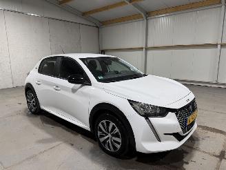 Peugeot e-208 50kWH 100kW Active picture 2