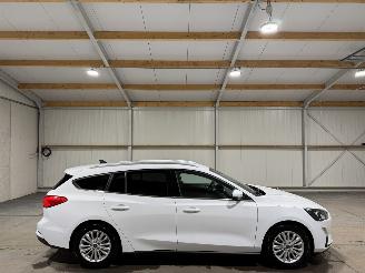 Vaurioauto  passenger cars Ford Focus 1.0EcoBoost 92kW Titanium X Business 2021/7